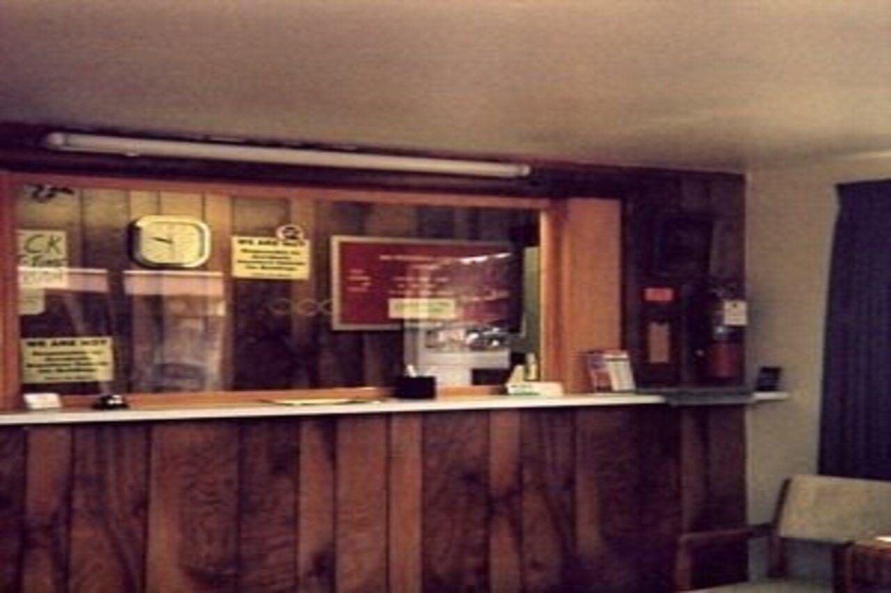 Value Inn Motel Sandusky Bagian luar foto