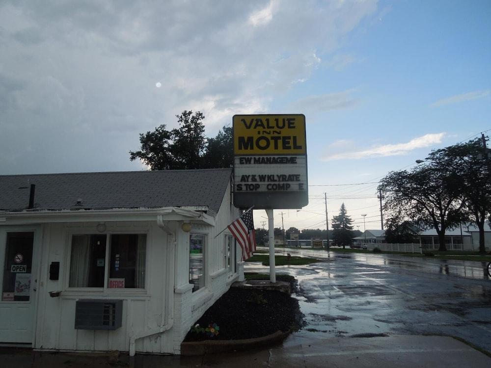 Value Inn Motel Sandusky Bagian luar foto